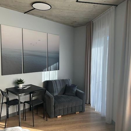 Tilzes Studio Apartaments, Self Check-In, Free Parking, Comfort Klaipeda Ngoại thất bức ảnh