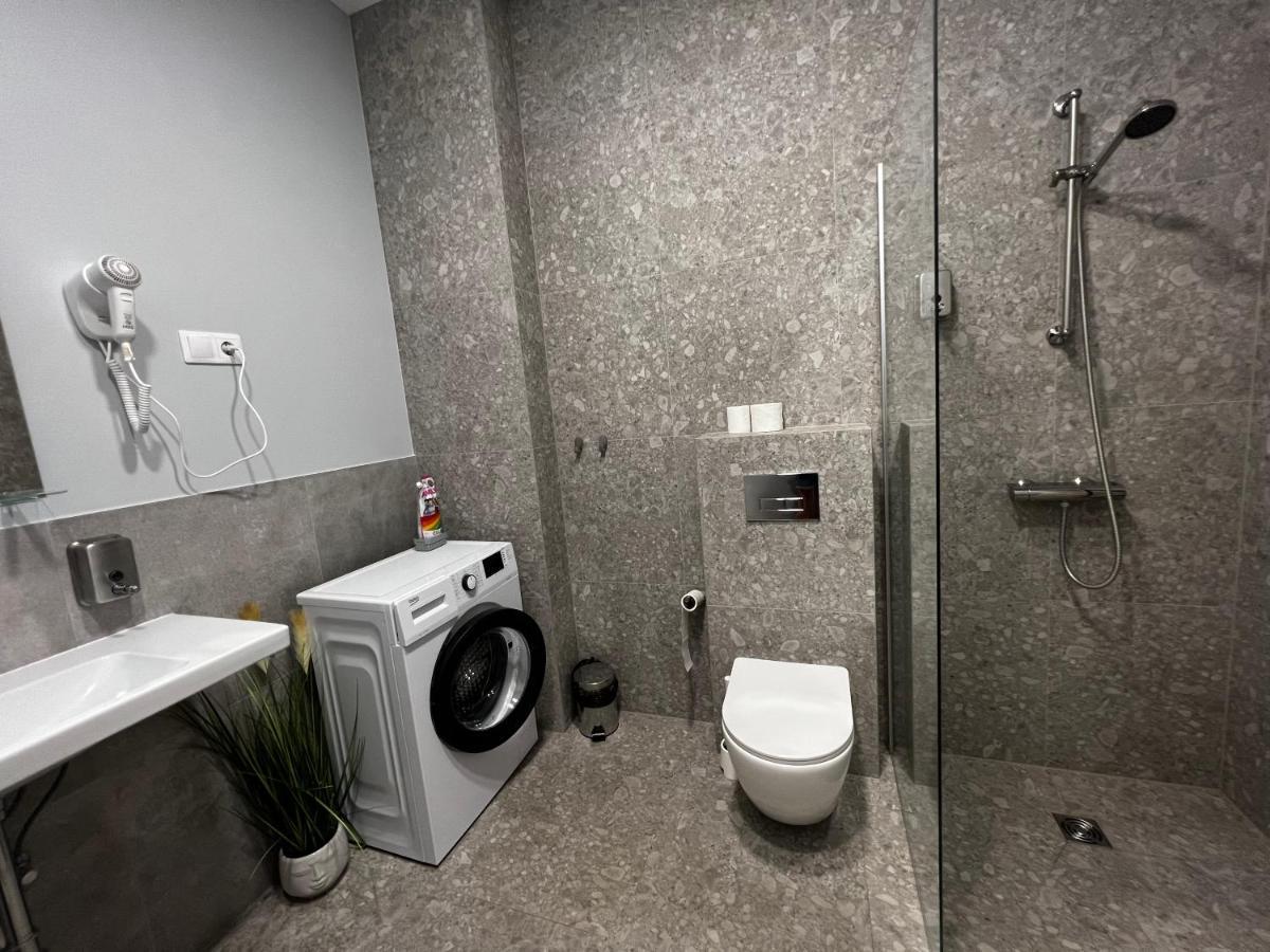 Tilzes Studio Apartaments, Self Check-In, Free Parking, Comfort Klaipeda Ngoại thất bức ảnh